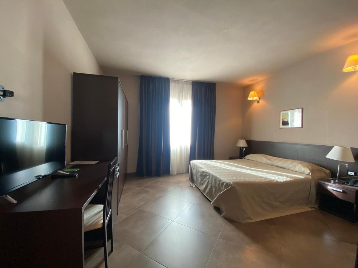 Val di Perga Hotel Le Badie מראה חיצוני תמונה