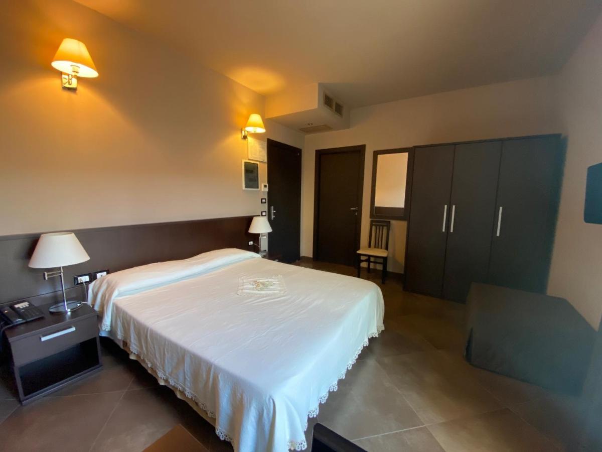 Val di Perga Hotel Le Badie מראה חיצוני תמונה
