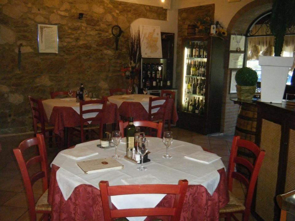 Val di Perga Hotel Le Badie מראה חיצוני תמונה
